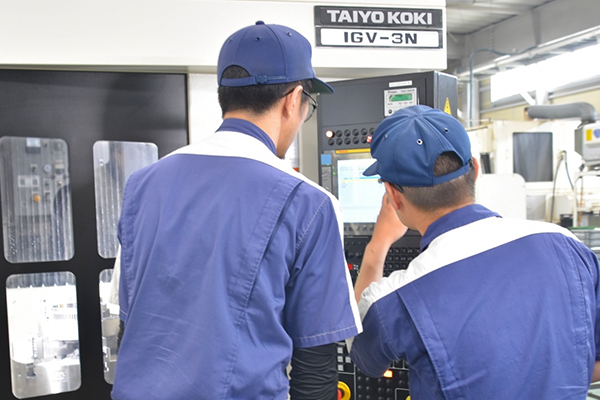新卒採用